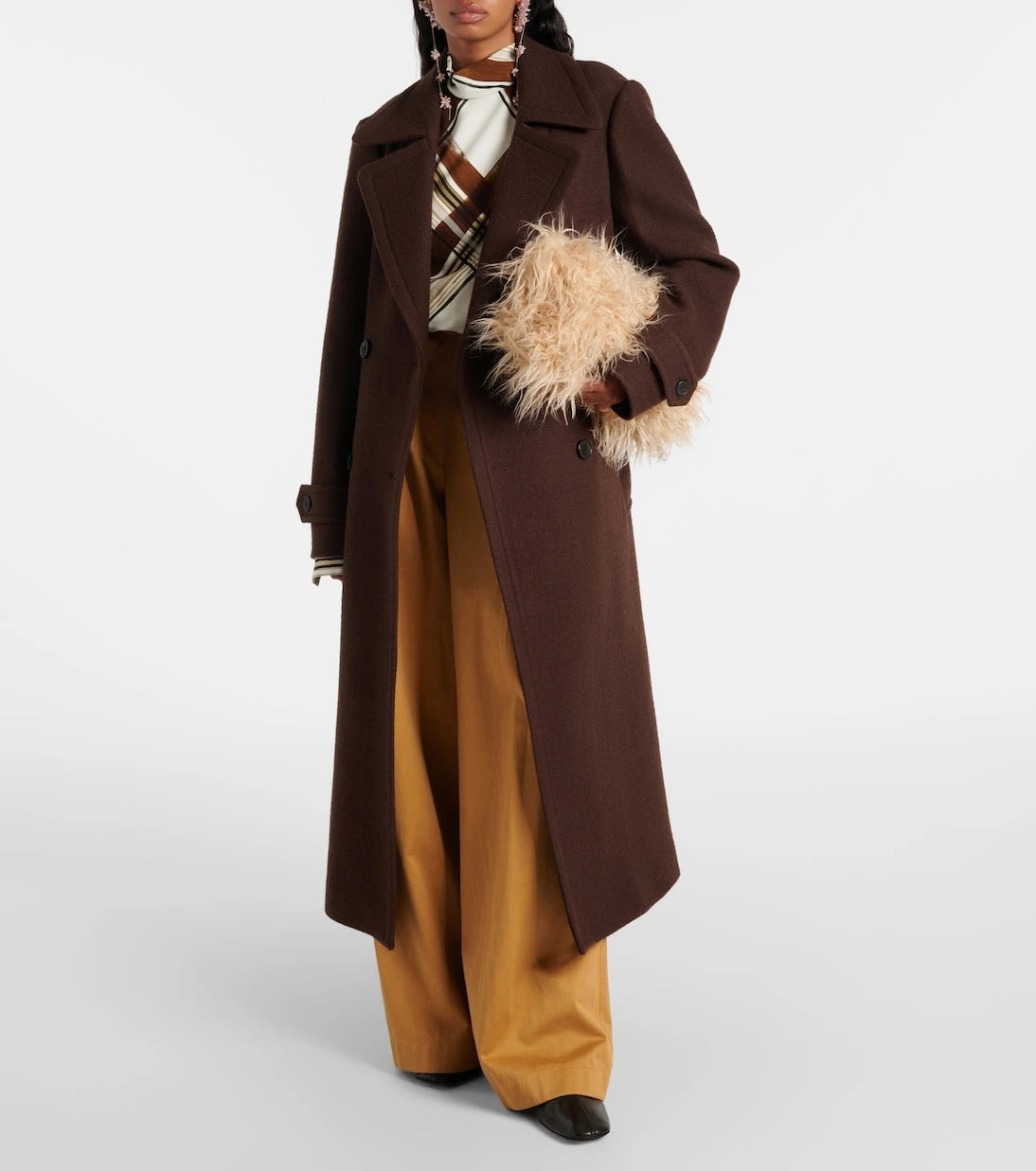 Dries Van Noten - حقيبة كلاتش من الفرو الصناعي