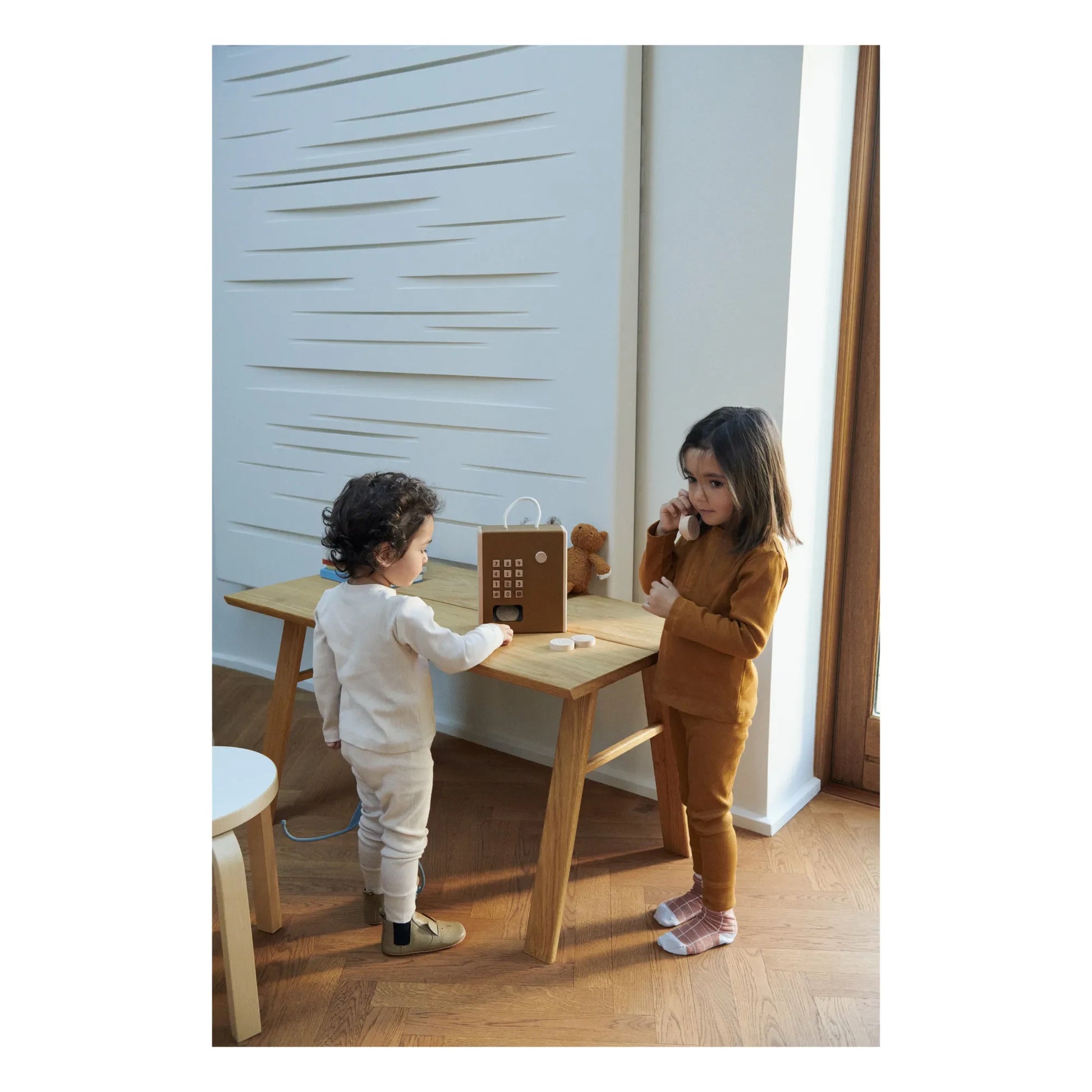 Liewood - Rufus Coin Telephone | Caramel