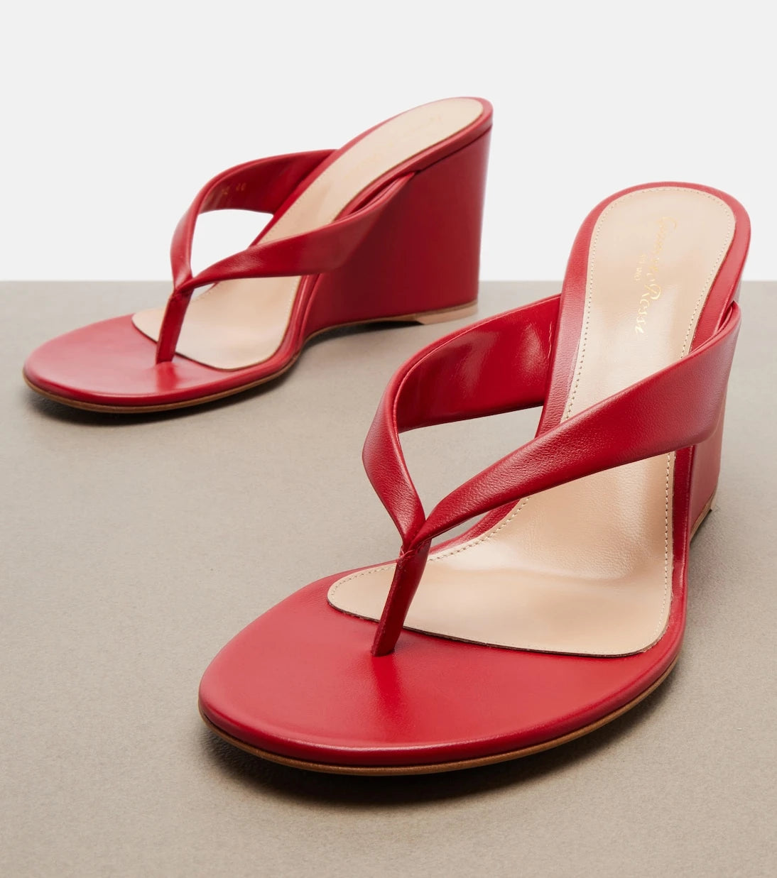 Gianvito Rossi - Leather wedge thong sandals