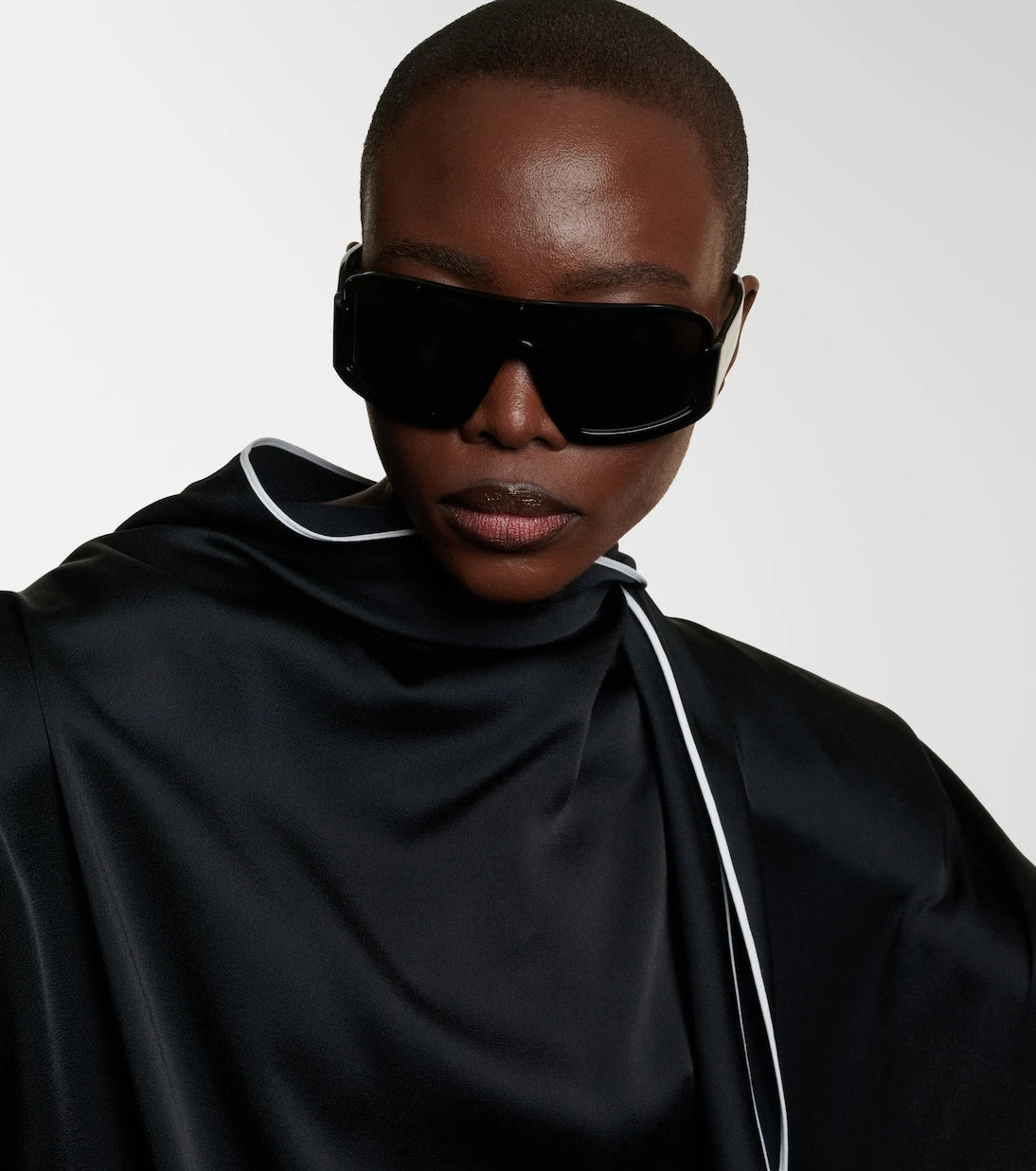 Stella McCartney - Logo flat-top sunglasses