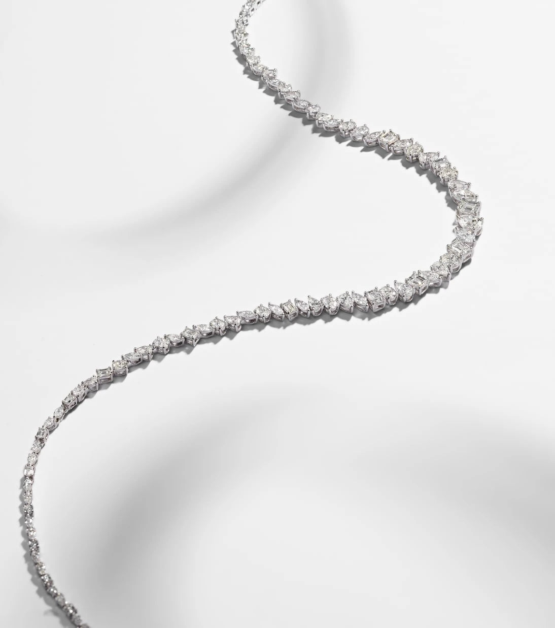 Kamyen - 18kt gold necklace with diamonds