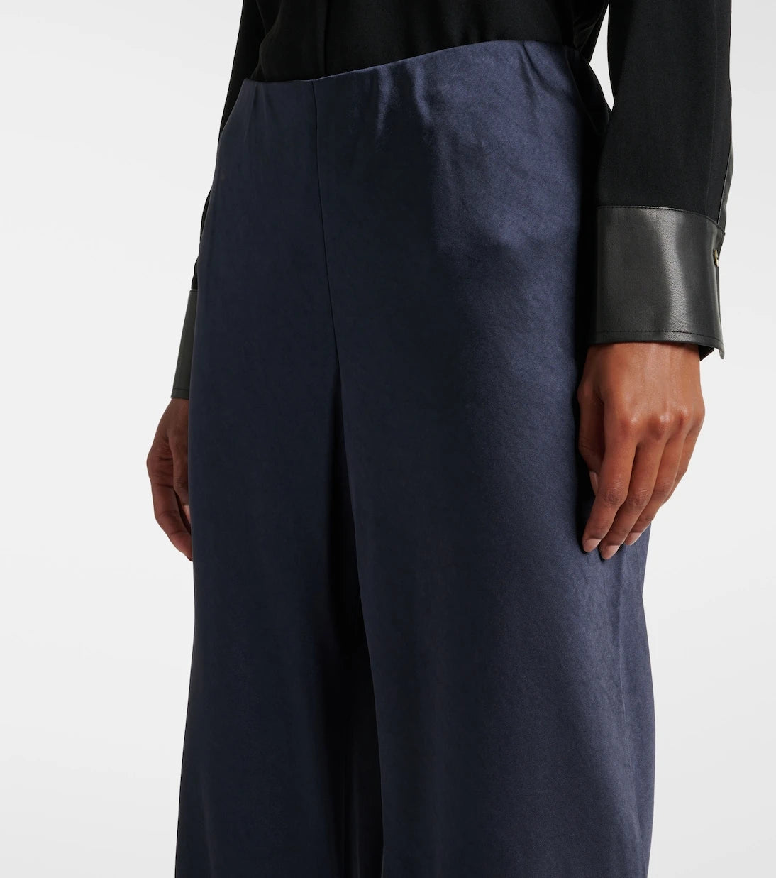 Vince - Fluid satin straight pants
