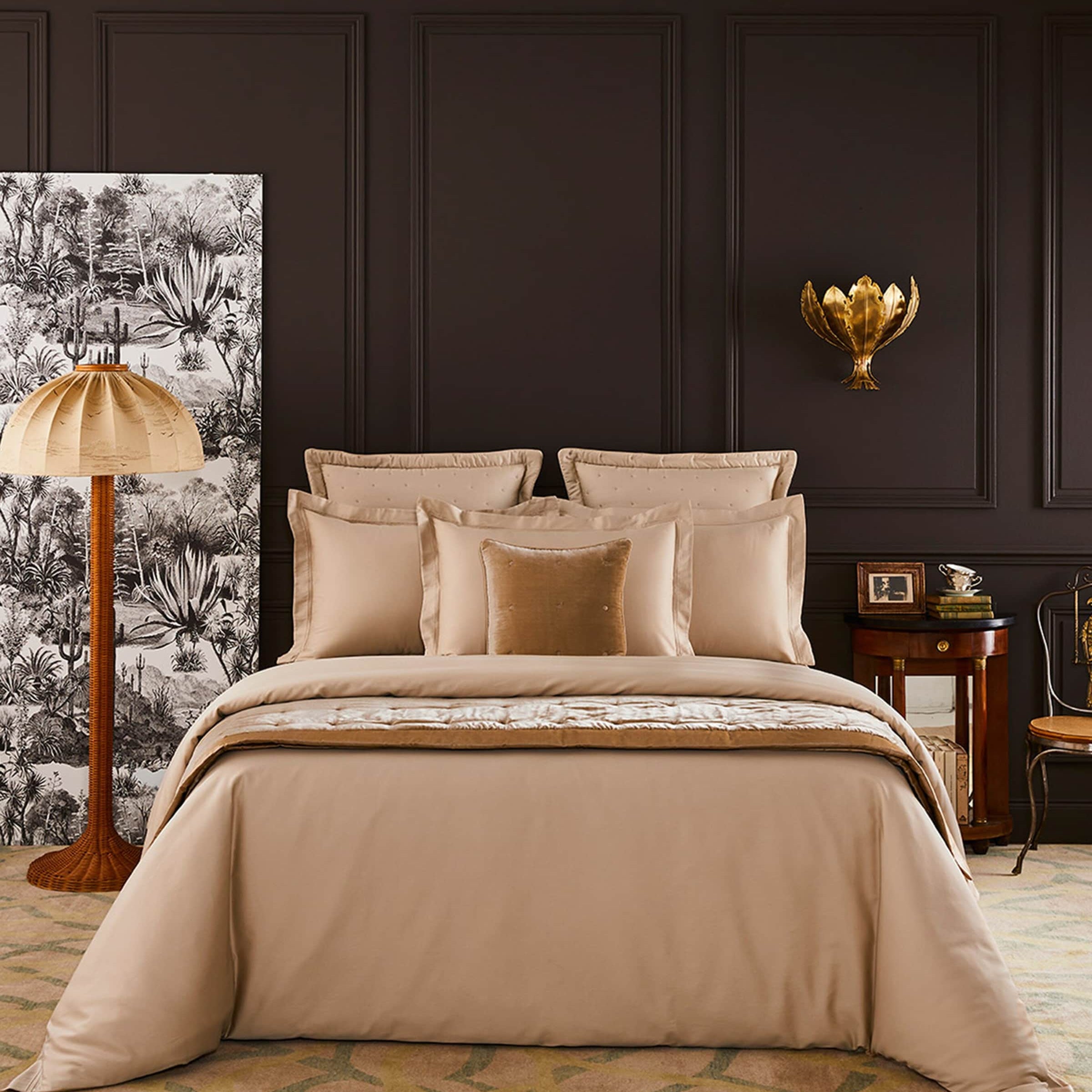 Triomphe Dune Double Duvet Cover (200cm x 200cm)