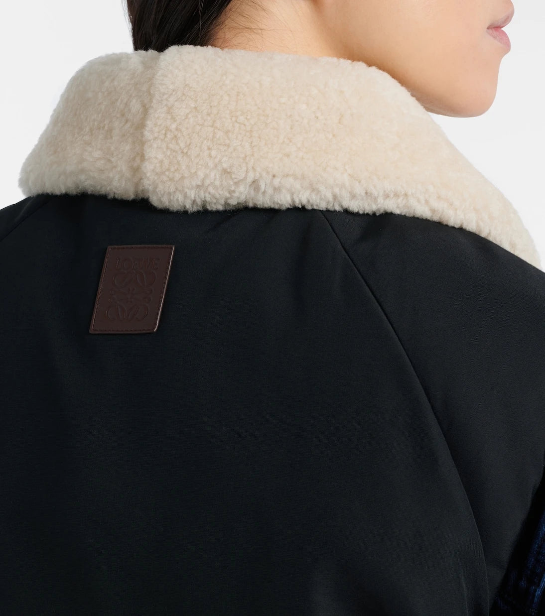 Loewe - سترة من مزيج القطن بلمسات من فرو القص