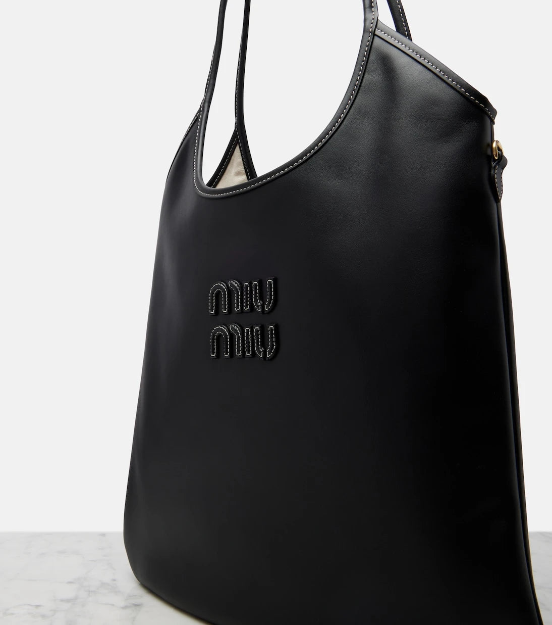 Miu Miu - Ivy Medium leather shopper