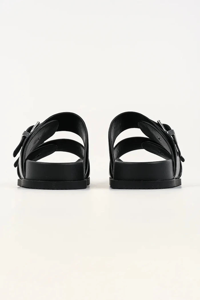 Karl Lagerfeld чехли мъжки от кожа Kaden