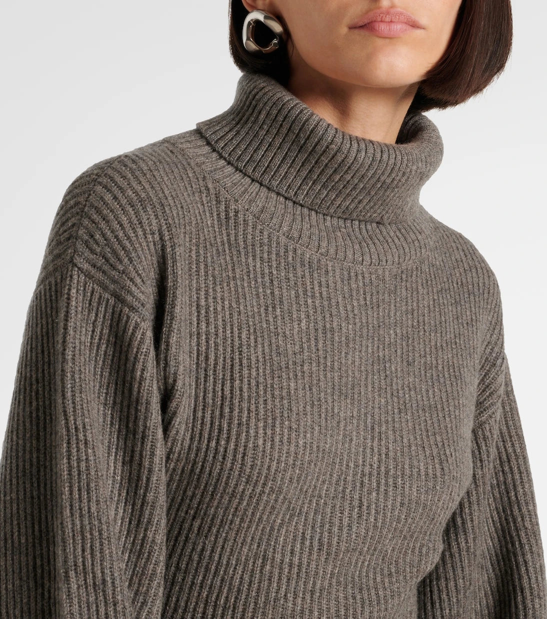 Aya Muse - Cursa turtleneck cashmere minidress with socks