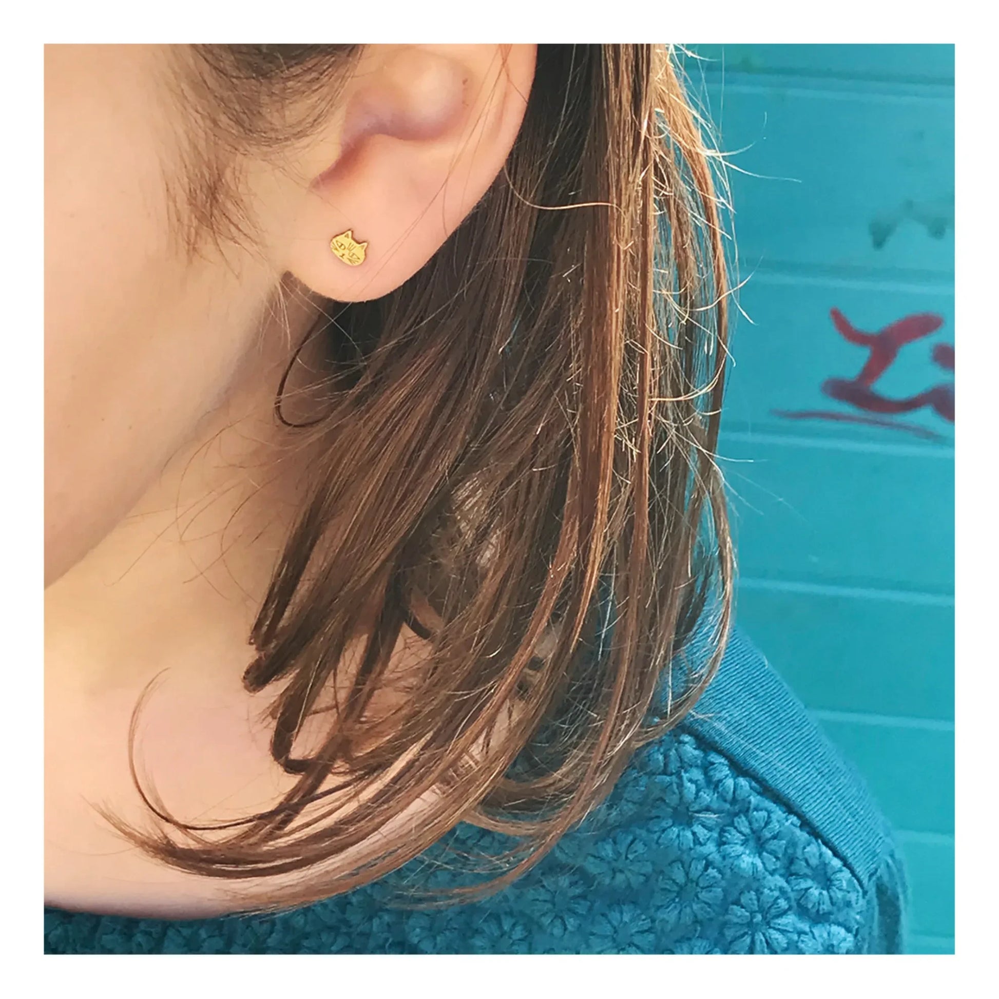 Adorabili - Cat earrings | Gold
