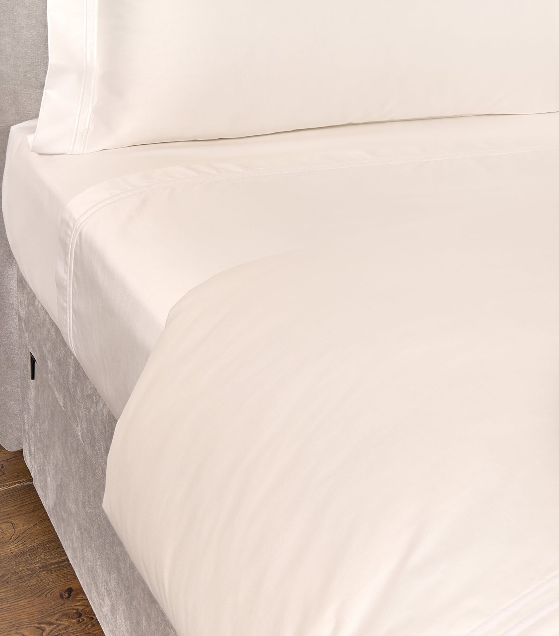 Brompton II King Duvet Cover Set (230cm x 220cm)