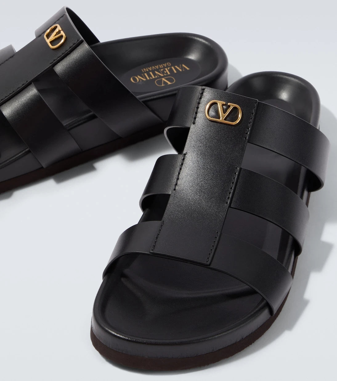 Valentino Garavani - Studshield VLogo leather sandals