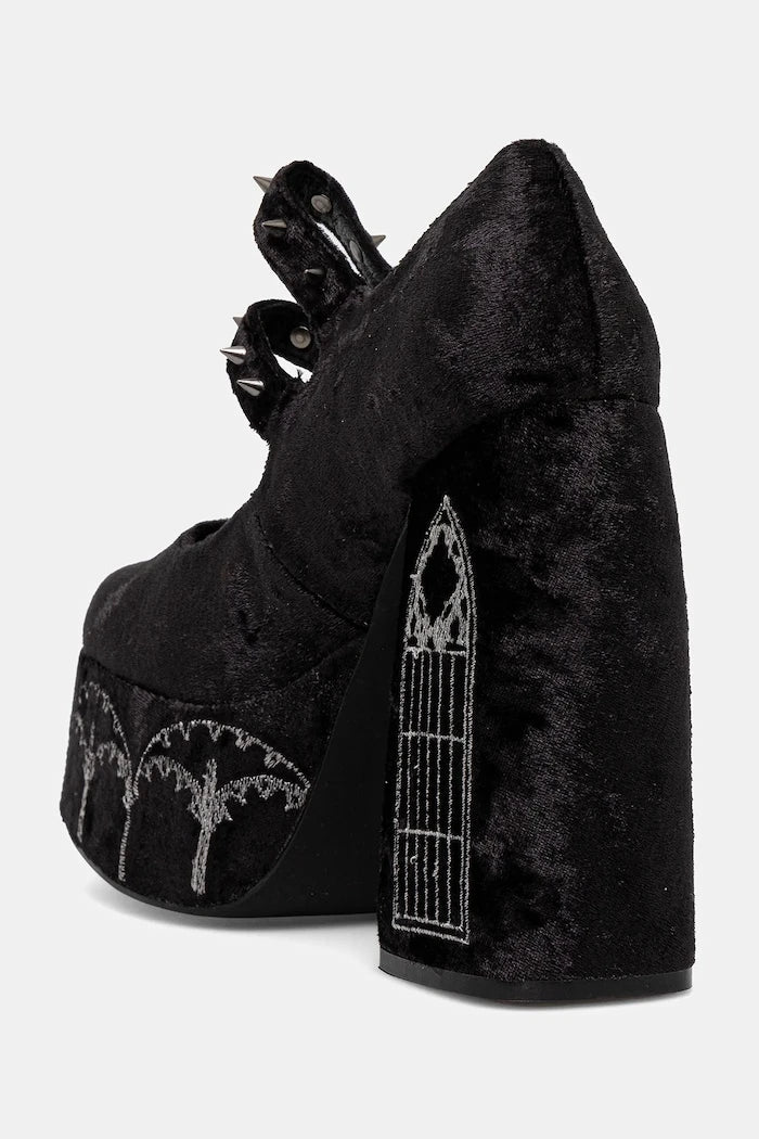 Обувки с дебел ток Koi Footwear DPK-33