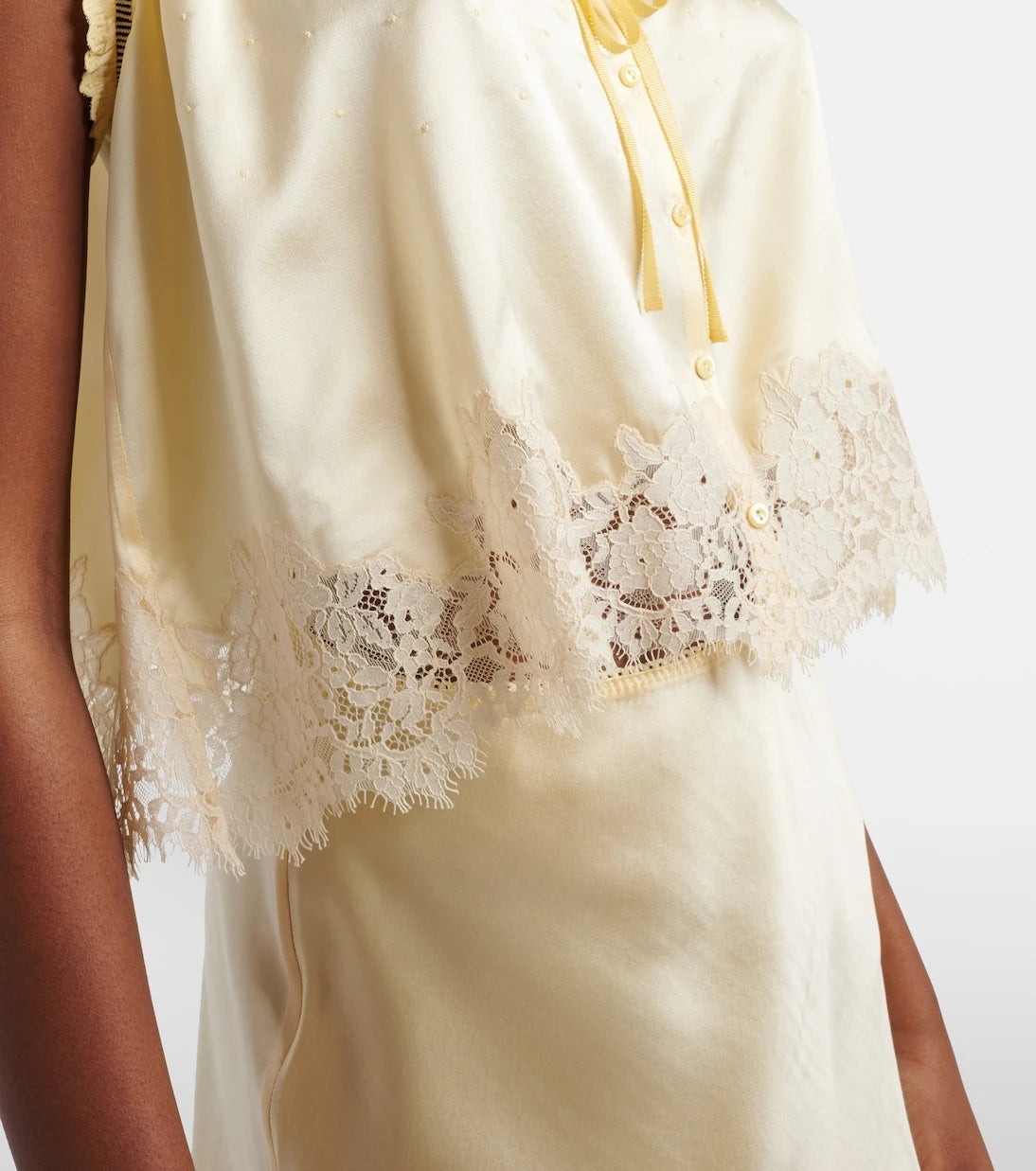 Dôen - Toulouse lace-trimmed embroidered silk top