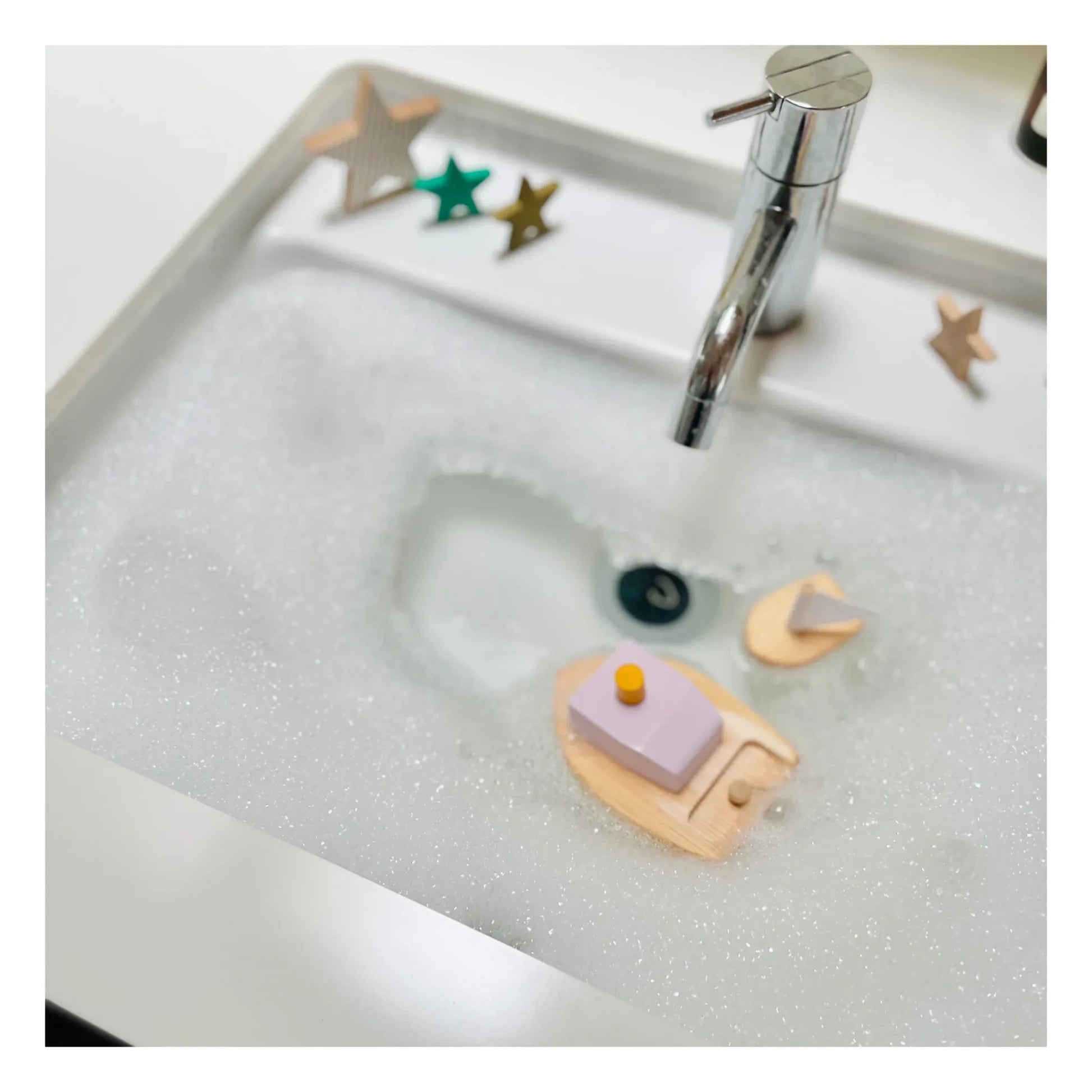 Kiko+ & gg* - Wooden Boat | Lavender