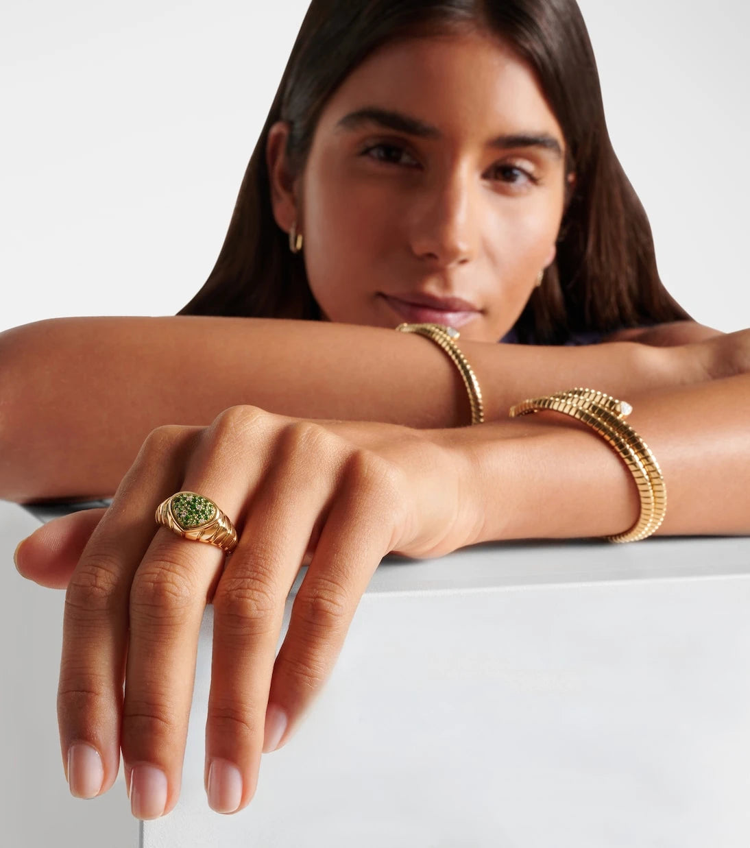Marina B - Timo 18kt gold ring with tsavorites and diamonds
