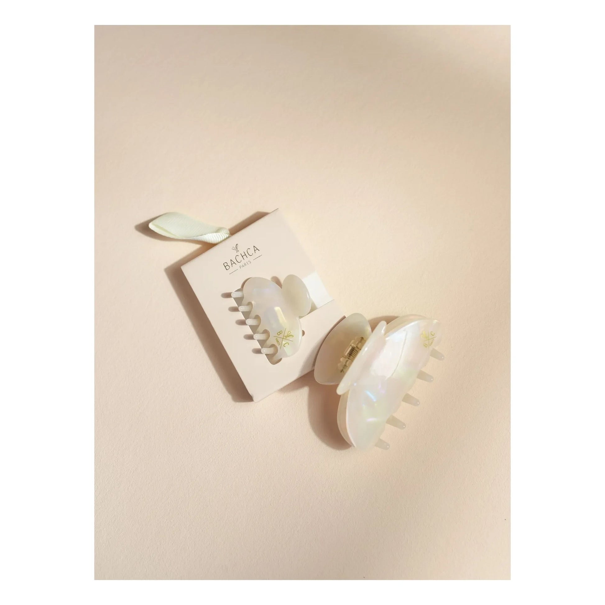 Bachca - Medium clamp   | Pearl