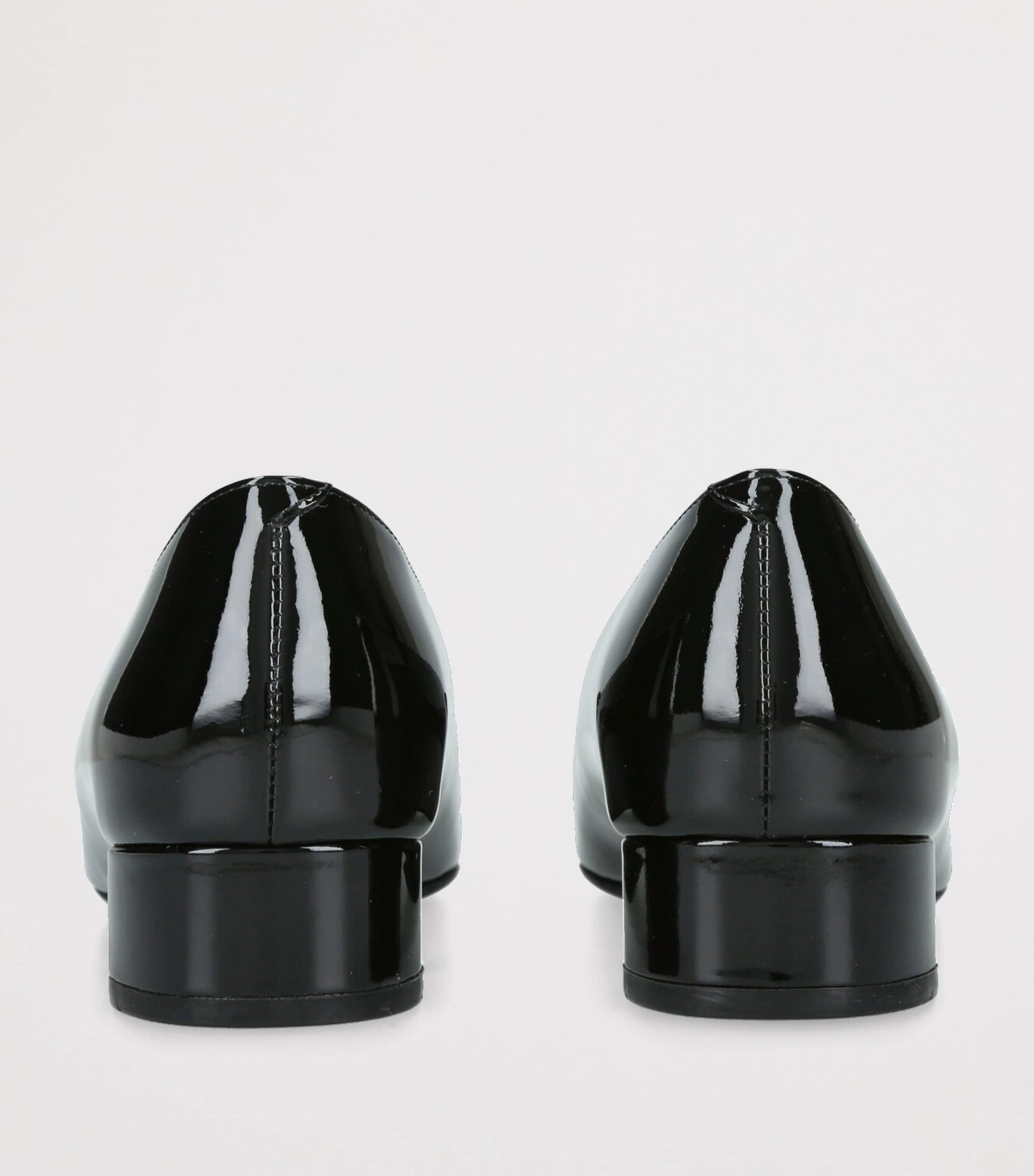 Patent Leather U Look Ballet Flats