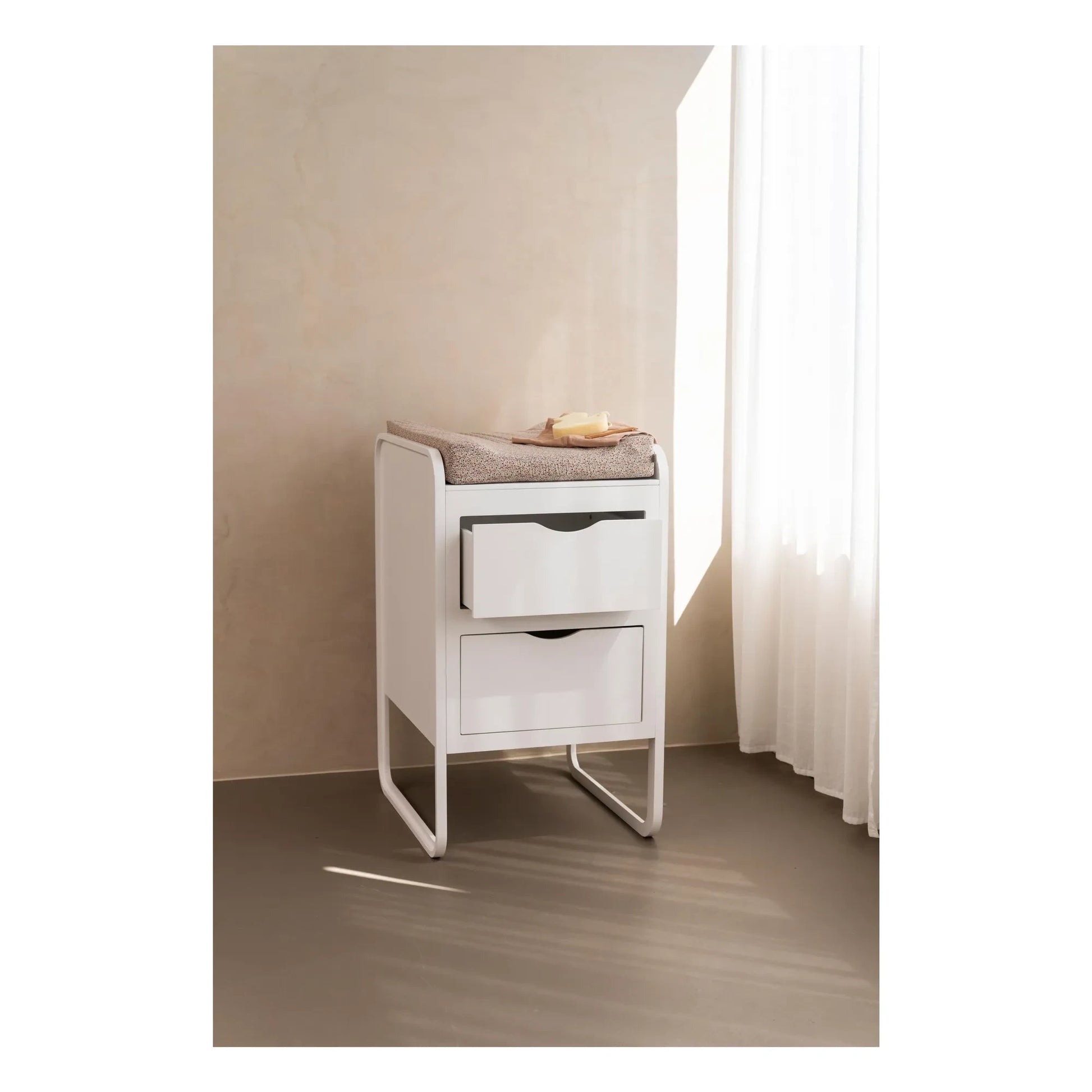 Nofred - Form changing table | White