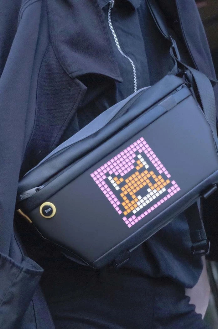 Divoom Pixoo Sling Bag pixel art ekranlı bel çantası