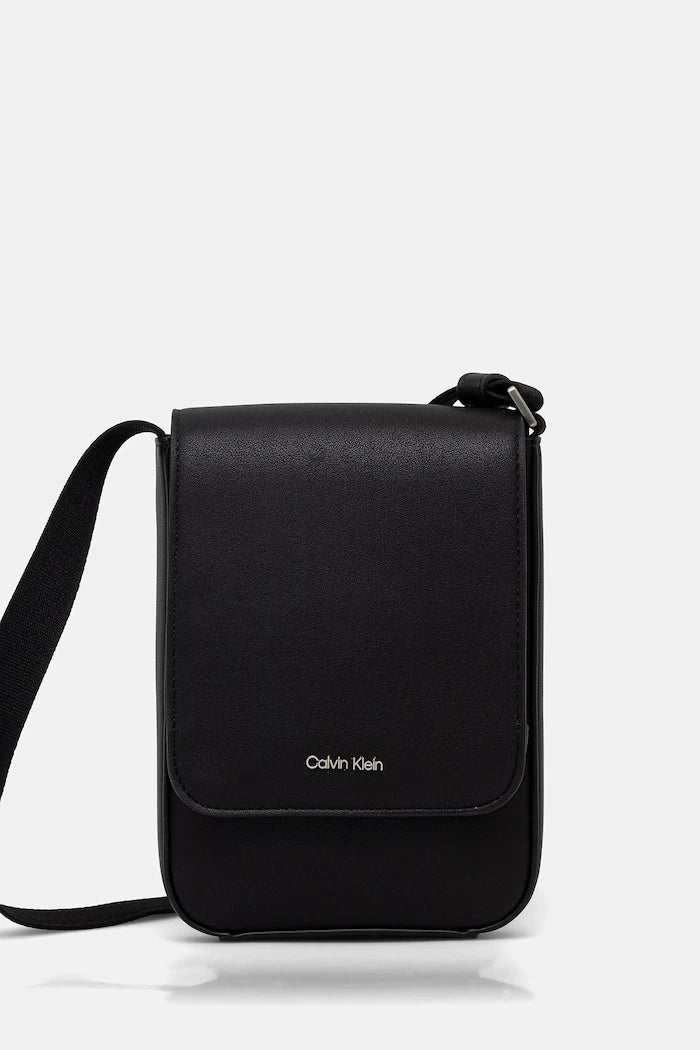 Calvin Klein Erkek suni deri omuz çantası