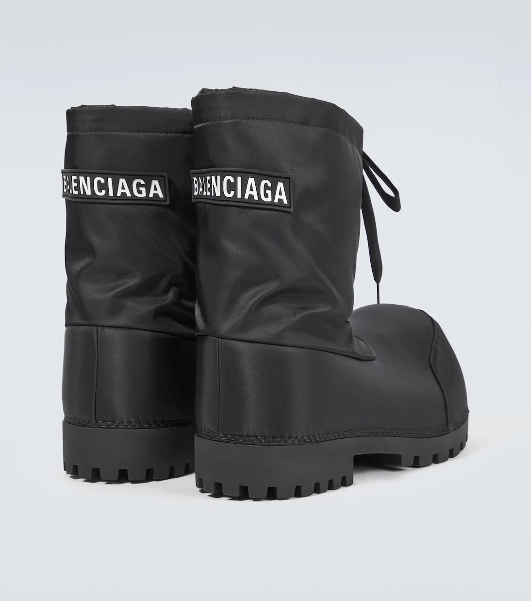 Balenciaga - جزمة ثلج ألاسكا منخفضة