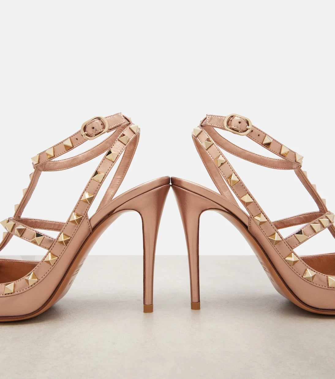 Valentino Garavani - Rockstud 100 metallic leather pumps