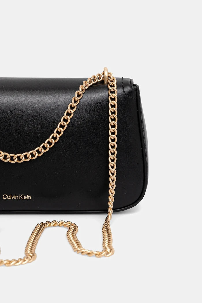 Calvin Klein kadın suni deri çapraz çanta