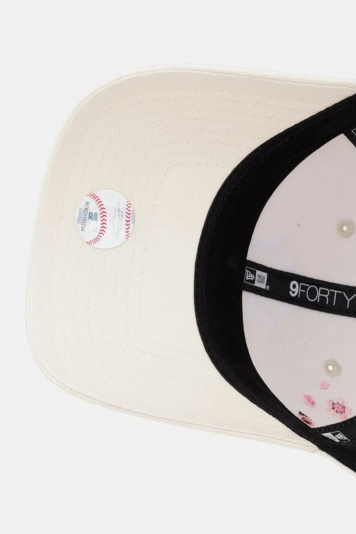 New Era pamuk козирkalı şapka FLORAL ICON 940 NYY