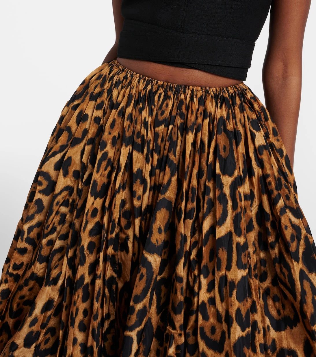 Alaïa - تنورة متوسطة الطول من التفتا بطبعة الفهد