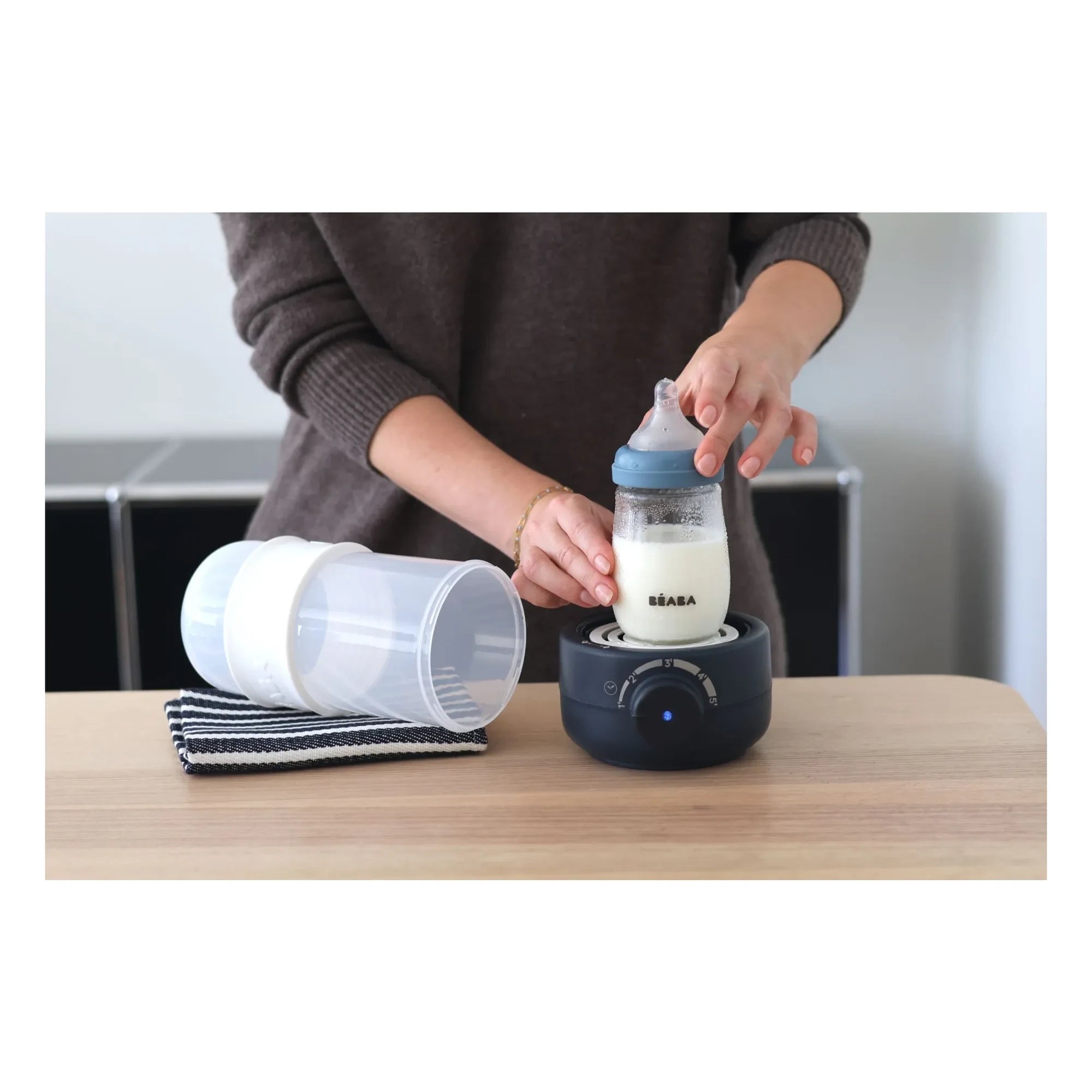 Béaba - Baby Milk Second Steam Bottle Warmer | Midnight blue