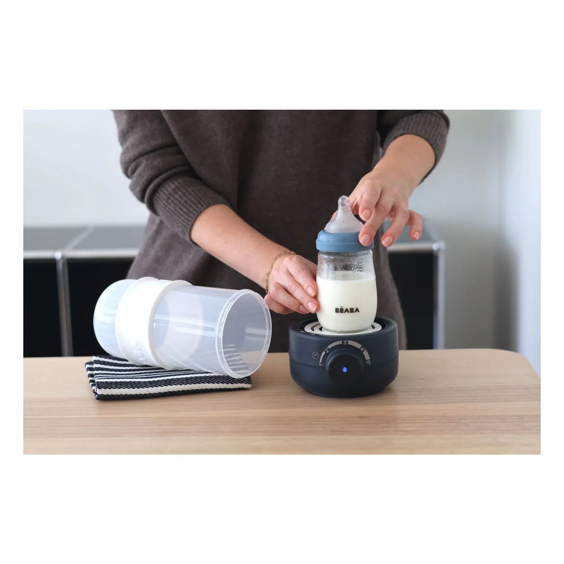 Béaba - Baby Milk Second Steam Bottle Warmer | Midnight blue