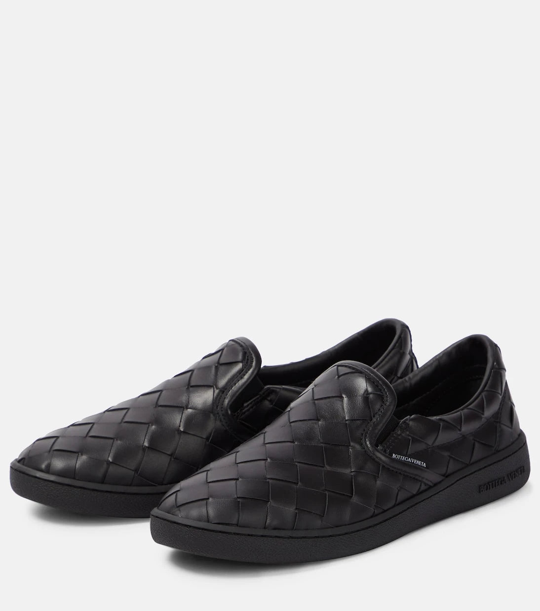 Bottega Veneta - حذاء سنيكرز سهل الارتداء من جلد سوير