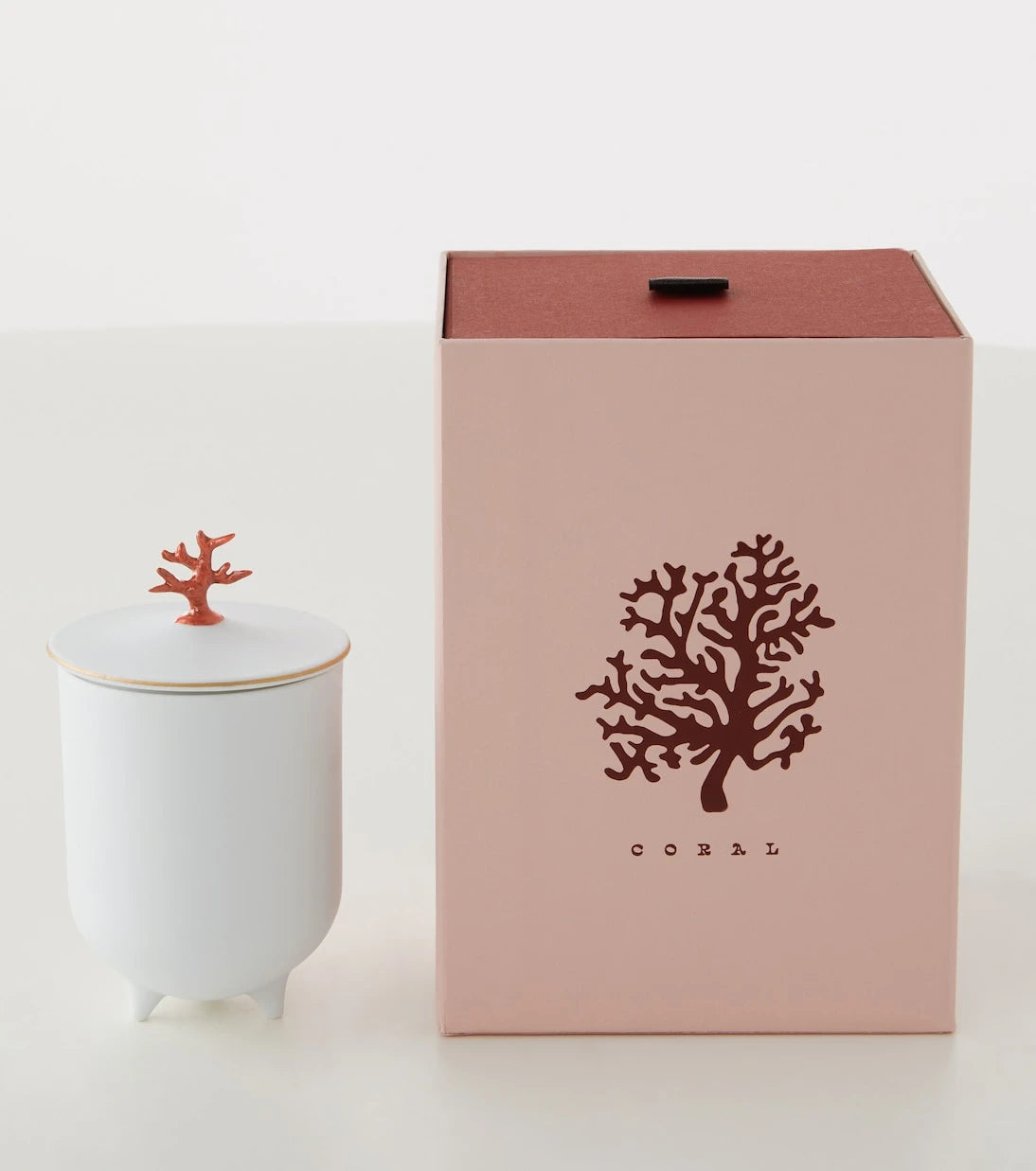 L'Objet - Footed Coral candle