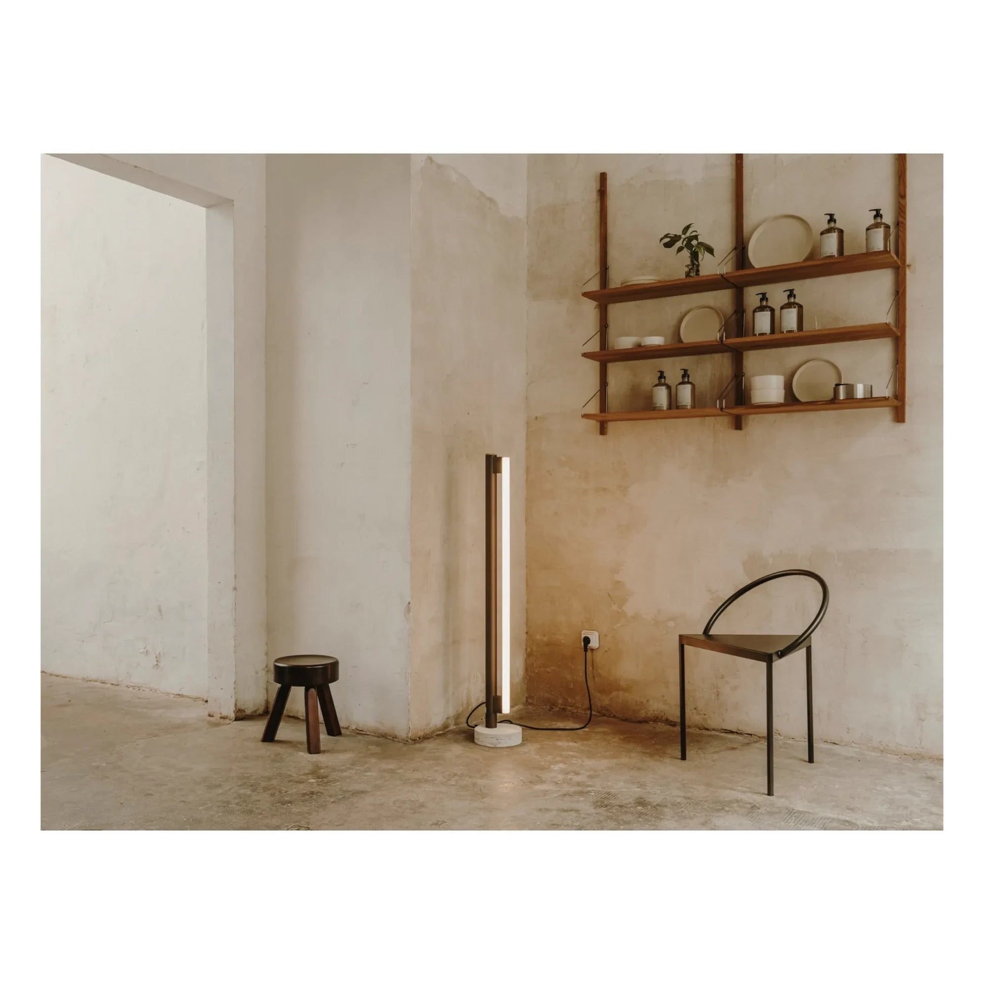 Frama - AML Pine Stool | Bois foncé