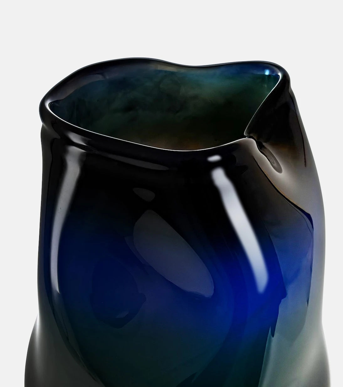 Alexa Lixfeld - Meteorite glass vase