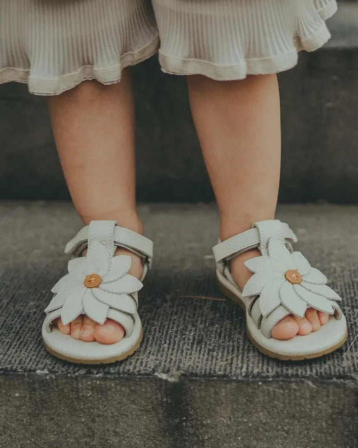Детски сандали от кожа Donsje Iles Fields Sandals Daisy
