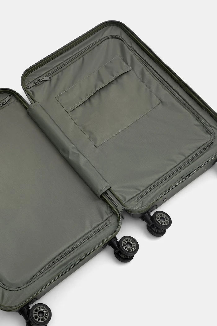 Eastpak Kabin Boy Valizi RESIST'R ZIP CABIN