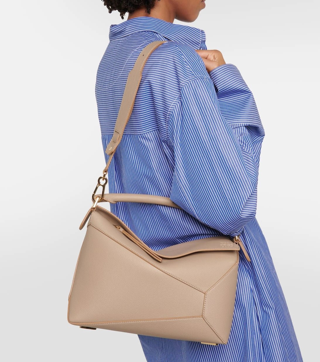 Loewe - حقيبة توت Puzzle Edge متوسطة من الجلد