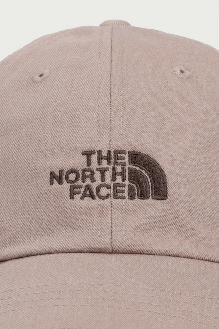 The North Face pamuklu kumaştan kadın siperlikli şapka Norm
