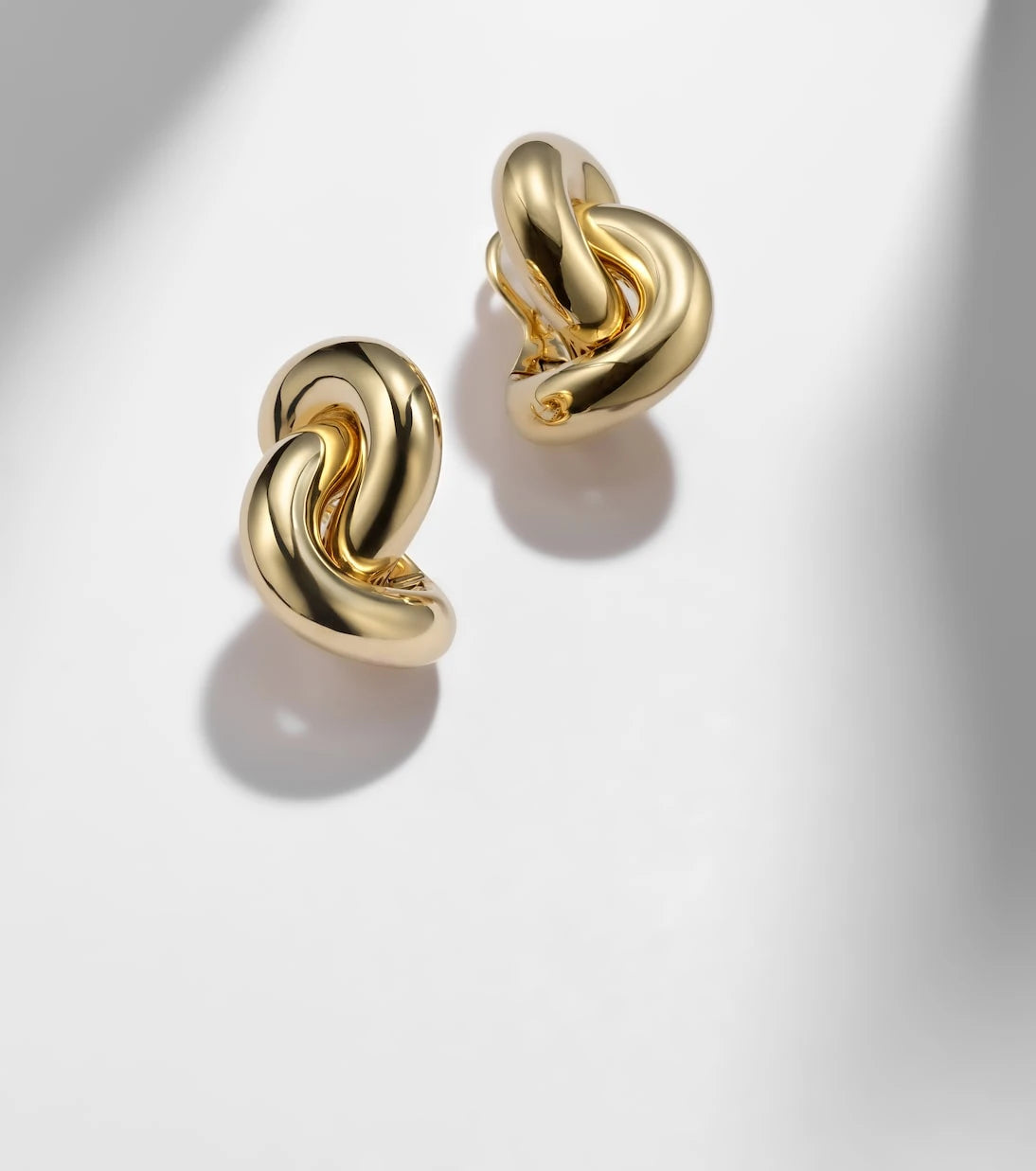 Engelbert - Legacy Knot Big 18kt gold earrings