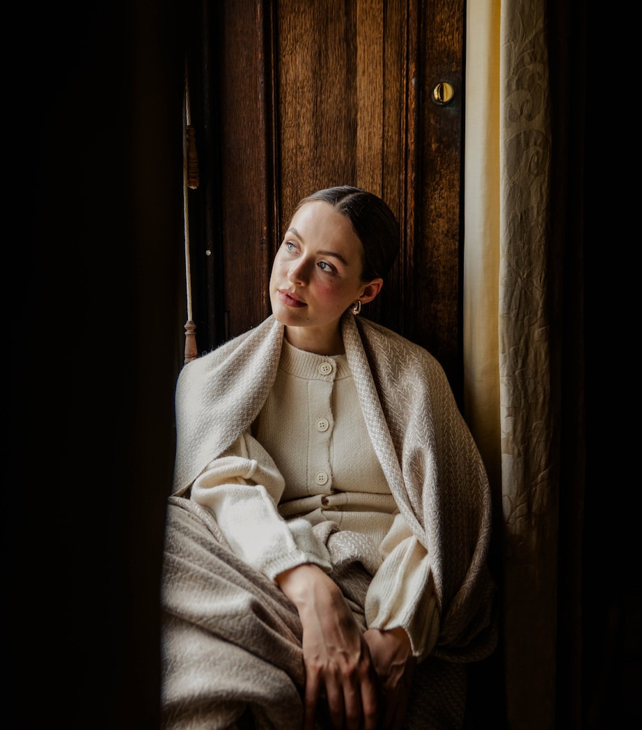 Alpaca-Blend Woodland Inkcap Throw (150cm x 230cm)