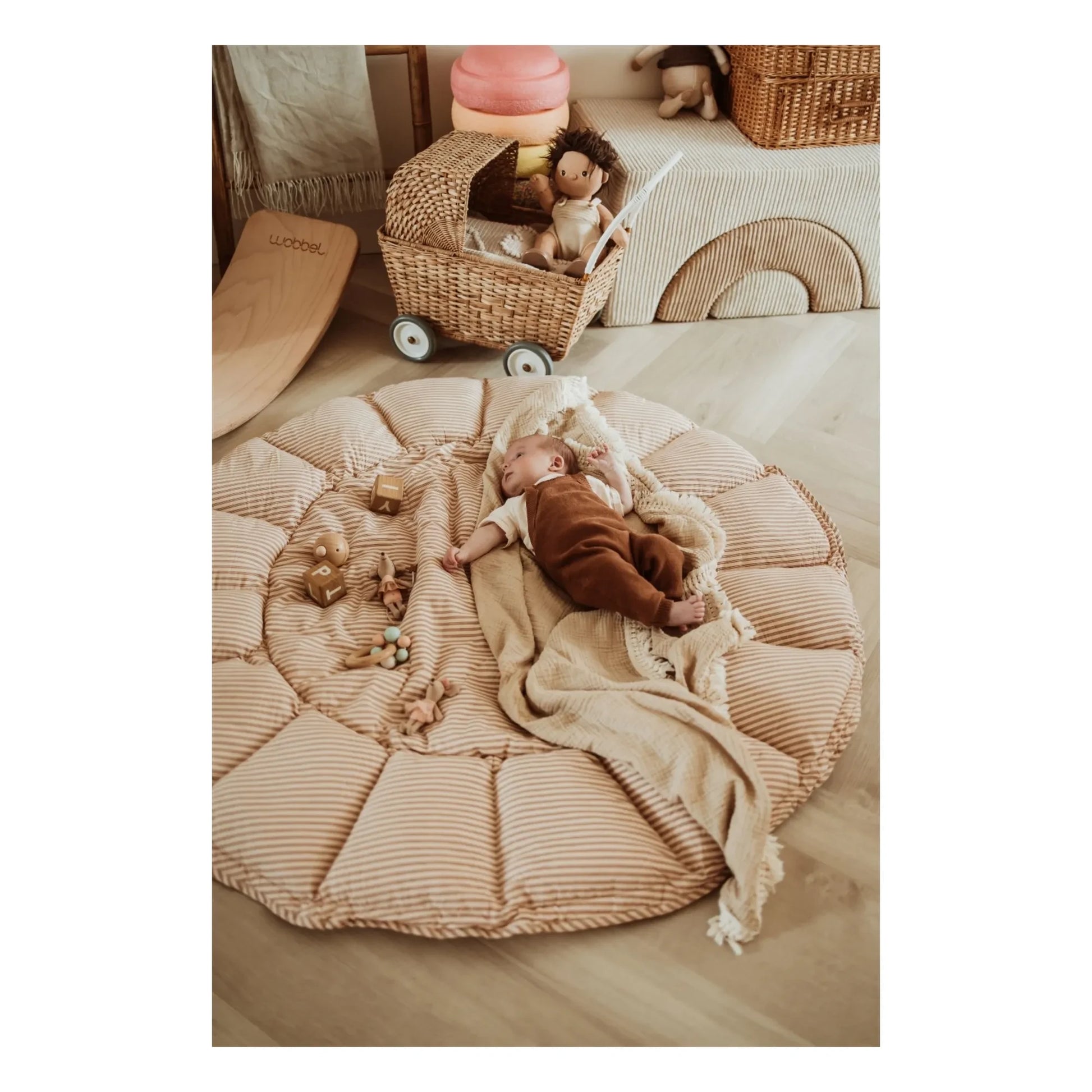 Play and Go - Coco playmat - Stripes | Ochre
