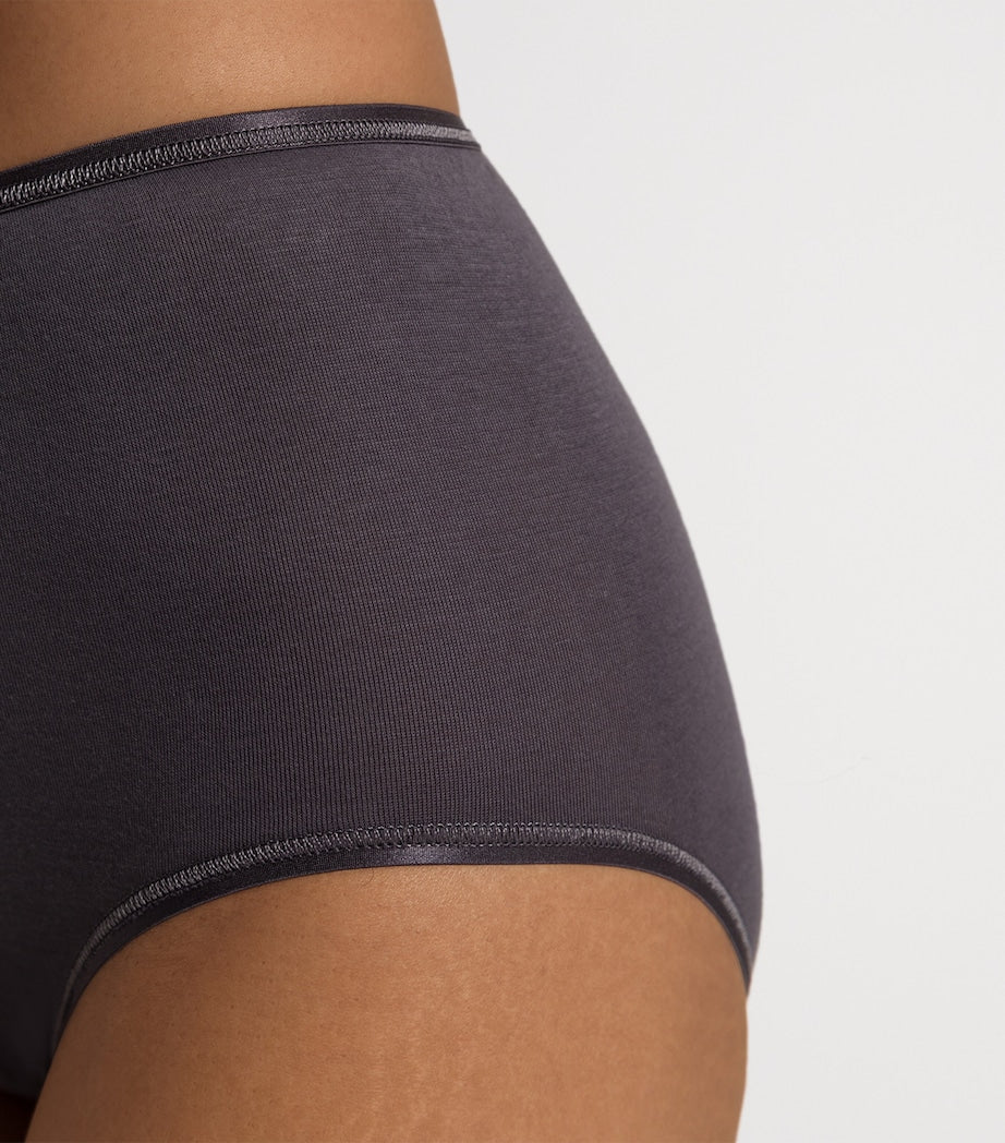 Hanro Black Cotton Seamless Maxi Brief