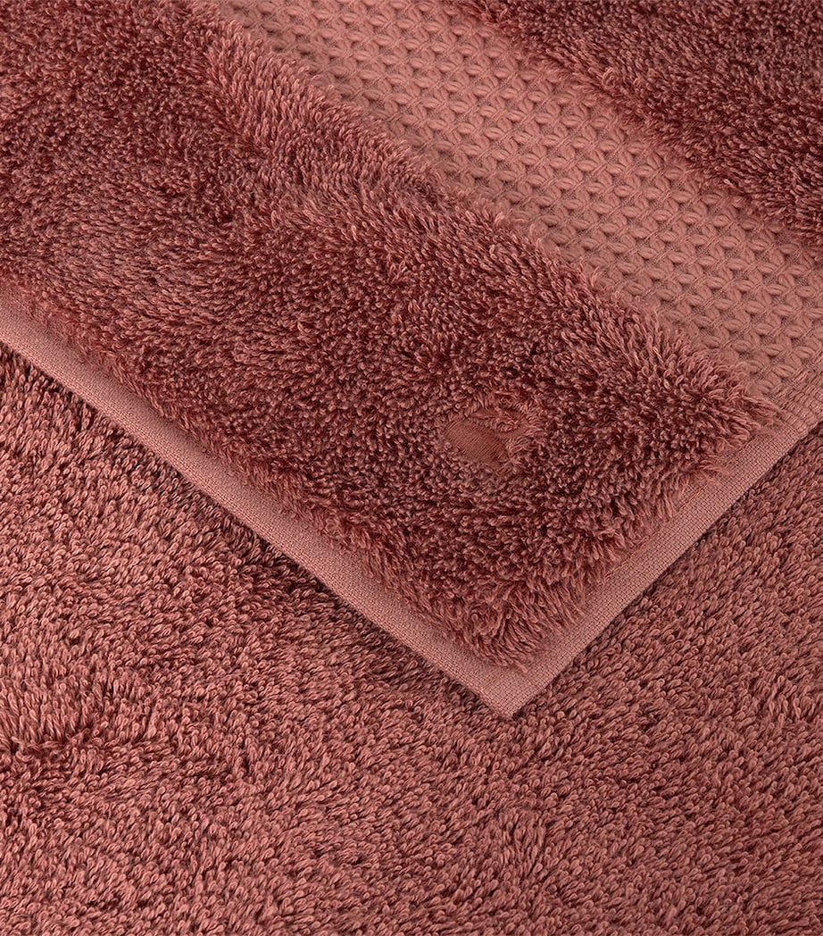 Yves Delorme Étoile Santal Guest Towel (55cm x 90cm)