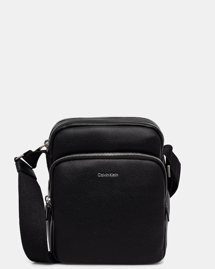 Calvin Klein Erkek Suni Deri Omuz Çantası