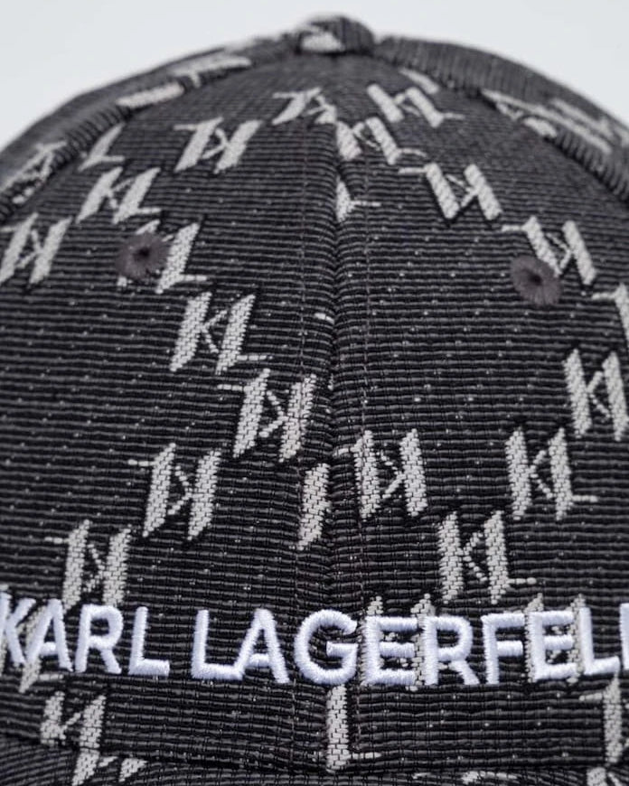 Шапка с козирка Karl Lagerfeld