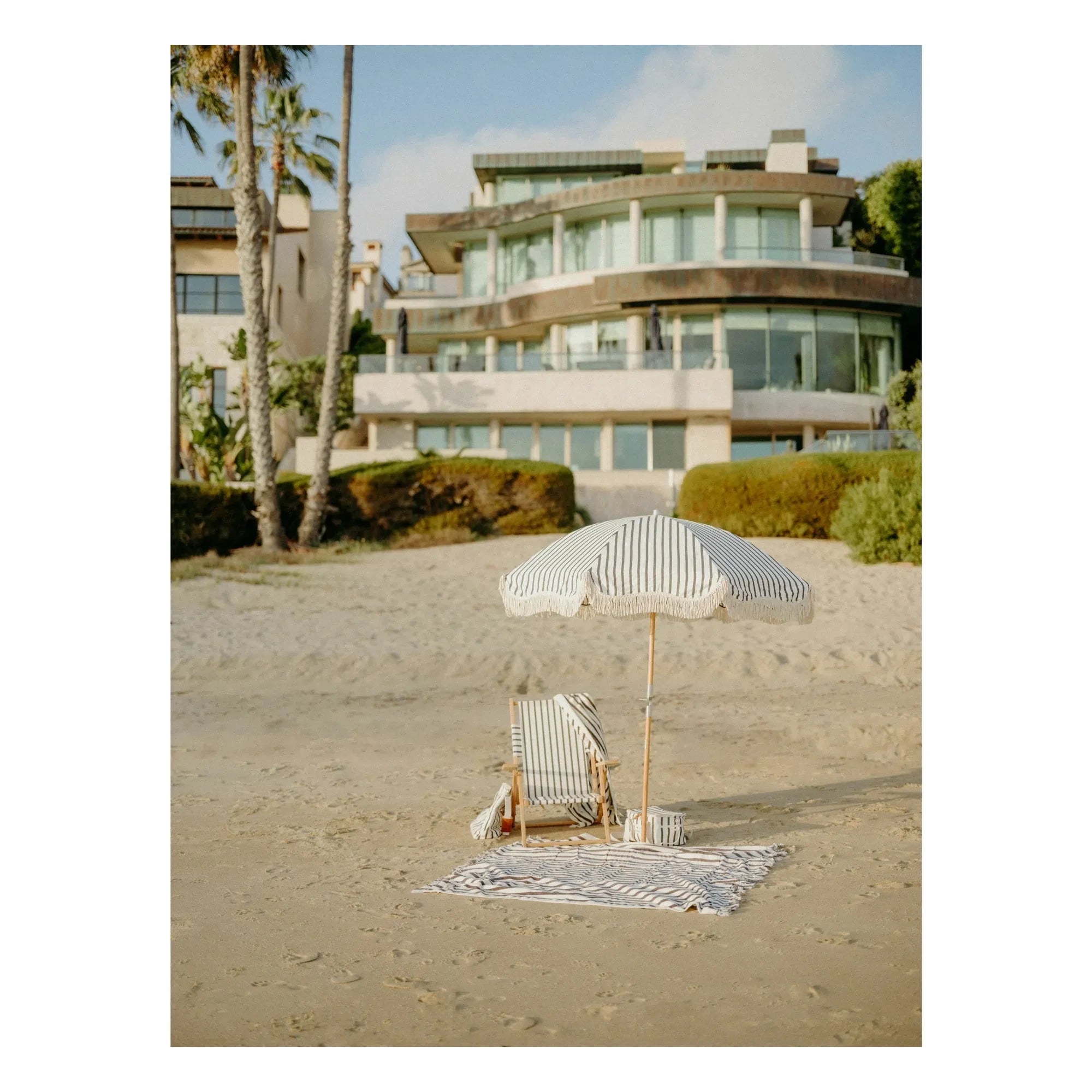 Business & Pleasure Co. - Premium fringed parasol | Black