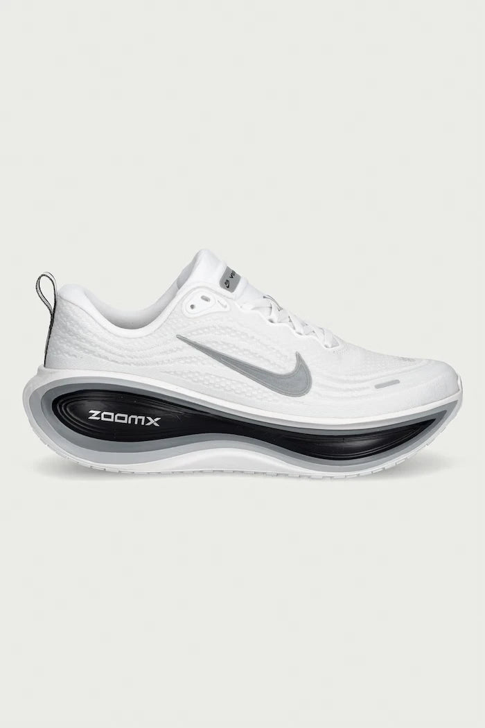 Nike erkek koşu ayakkabısı Vomero Plus
