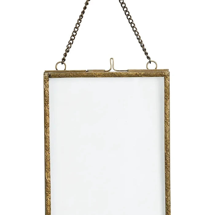 Madam Stoltz duvar çerçevesi, eskitilmiş metal 13 x 18 cm