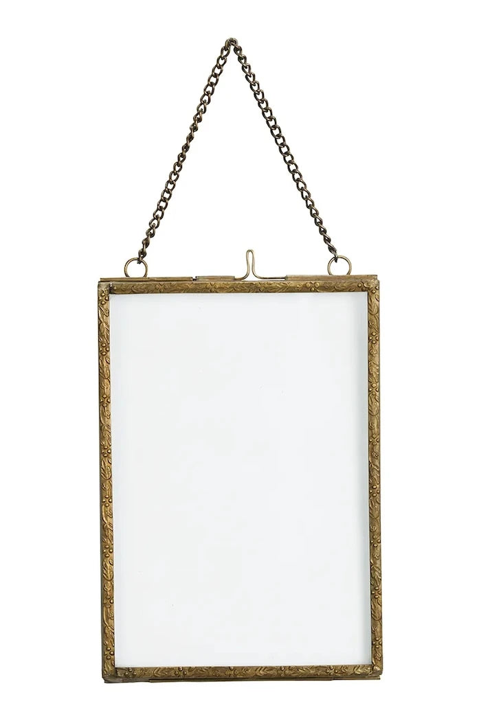 Madam Stoltz duvar çerçevesi, eskitilmiş metal 13 x 18 cm