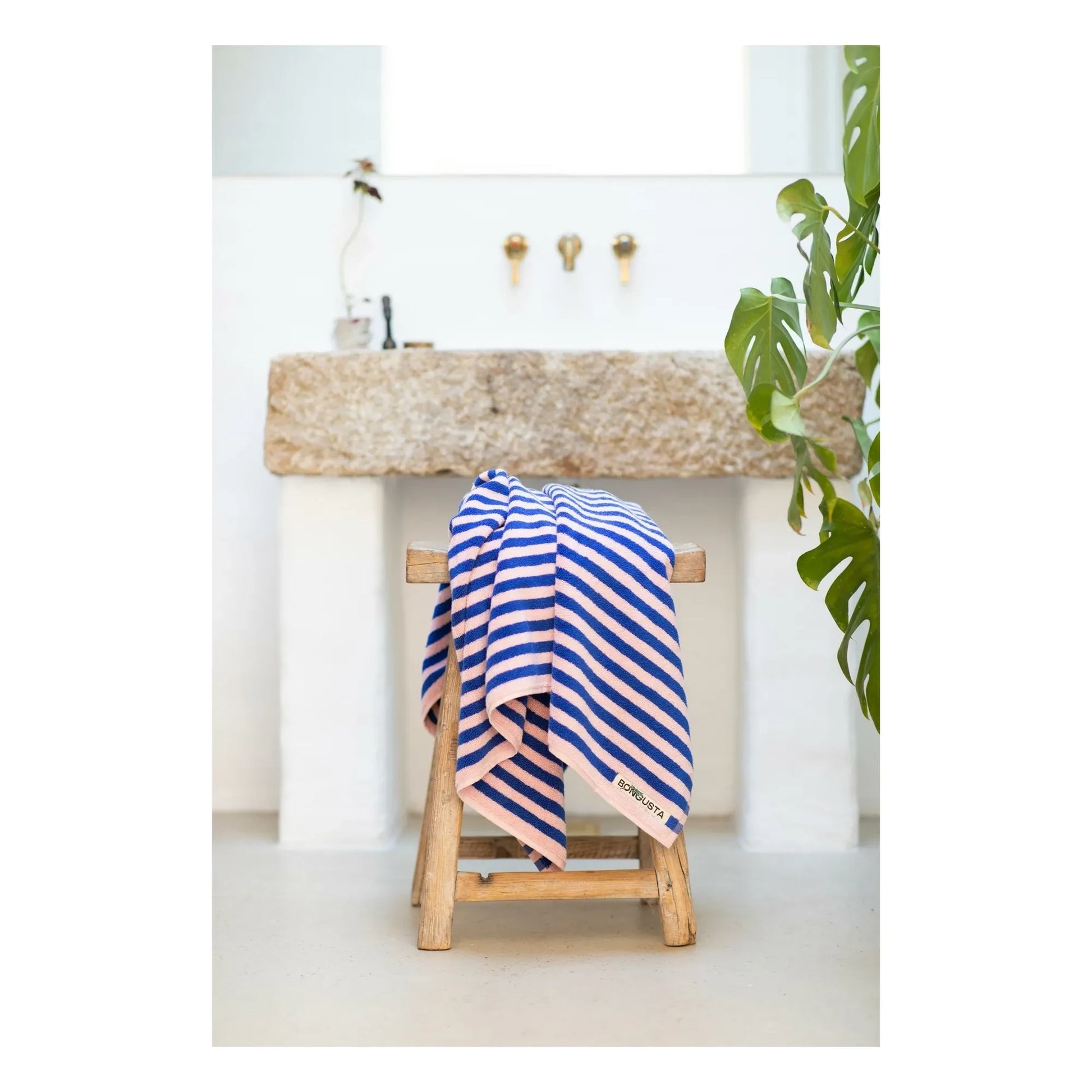 Bongusta - Naram bath towel | Blue